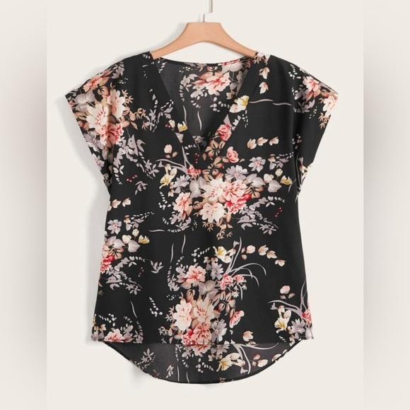 Women’s SHEIN Curve Floral Print High Low V-Neck Cap Sleeve Top Plus Size 1XL - Picture 1 of 16
